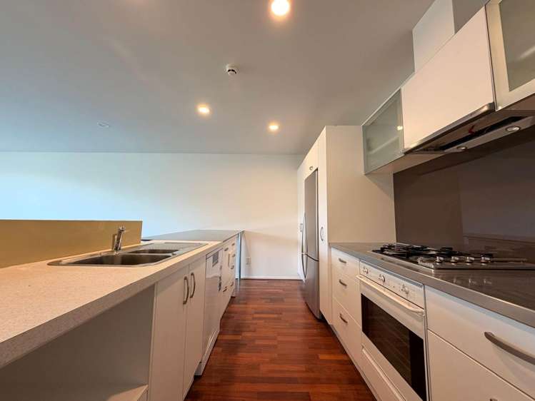 O/2 Alpers Avenue Epsom_1