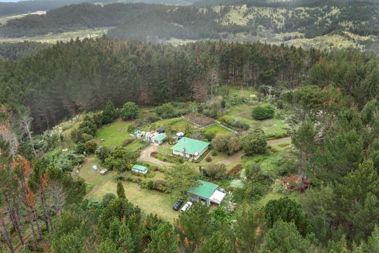 141 Kellys Bay Road Pouto_16