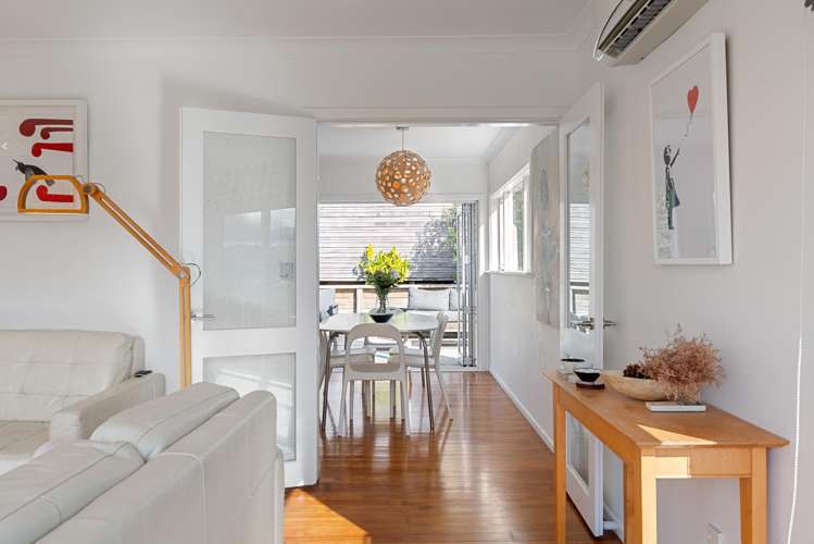 74 Kano Street Karori_1