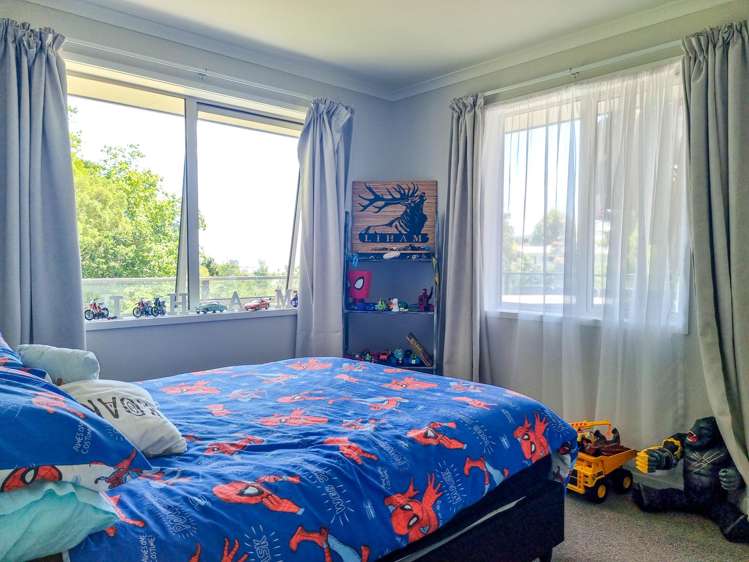 128 Korokoro Crescent Thames_16