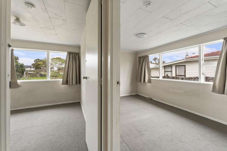 134 Mahia Road Wattle Downs_11