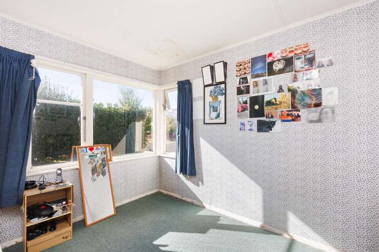 17 Sefton Avenue Highbury_12