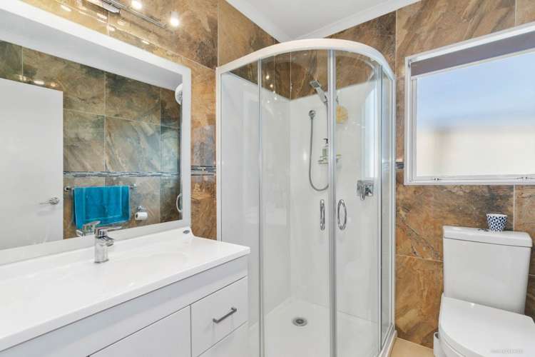 11 Karetai Crescent Favona_16