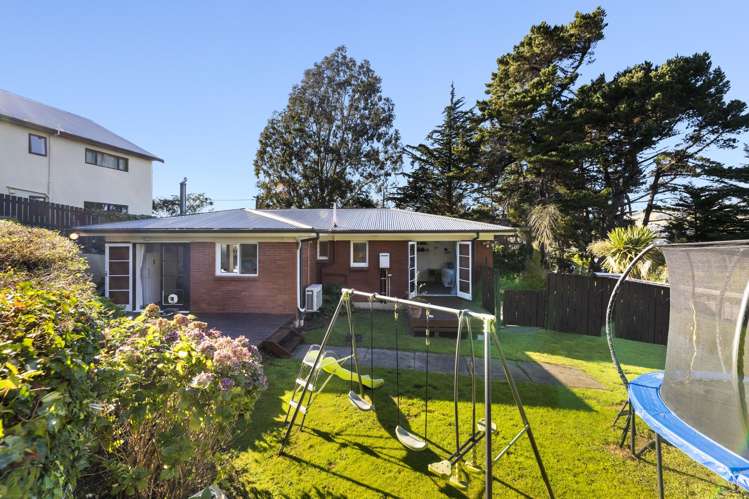 8 & 10 Gannet Lane Saint Leonards_16
