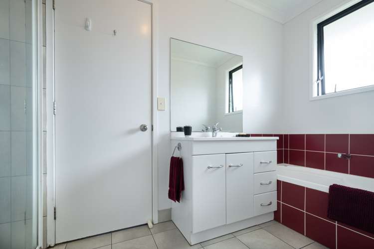 21 View Ridge Drive Ranui_8