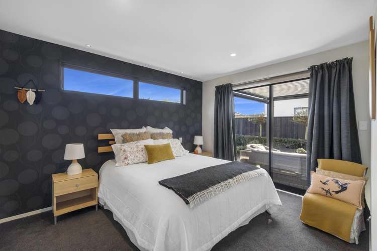 33 Lakeside Drive Pegasus_9