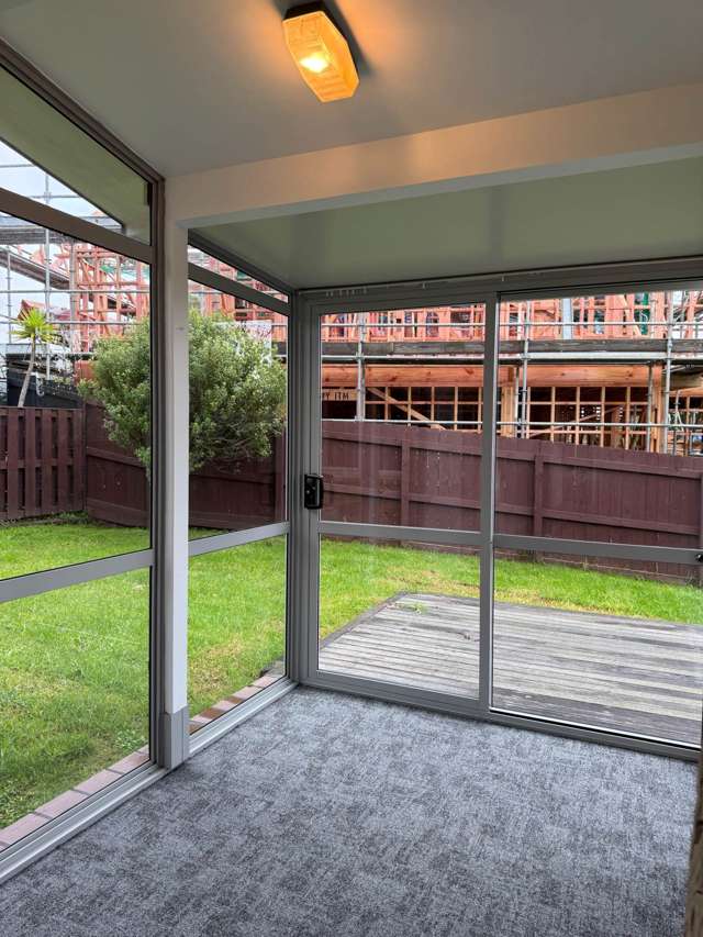 1/16 Burch Street Mt Albert_2