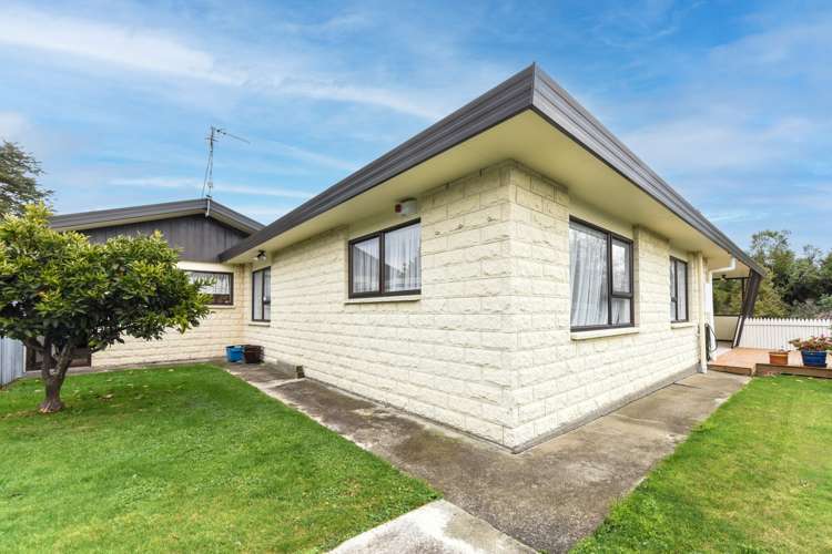 65 Neale Avenue Stoke_15