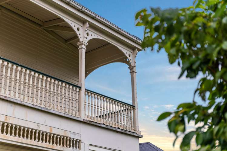 34 Bassett Road Remuera_5