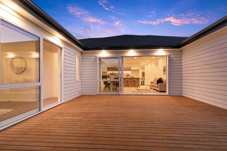 1 Matahae Crescent Wainui_5