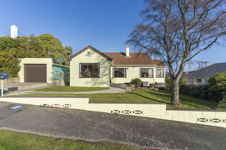 15 Dovecote Avenue_0