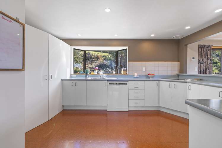 67 Manapouri St Ravensbourne_5