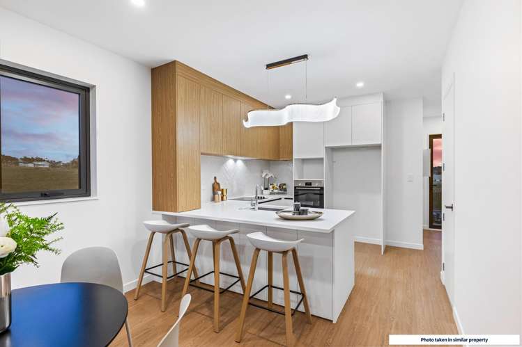 210 Henwood Road Westgate_2