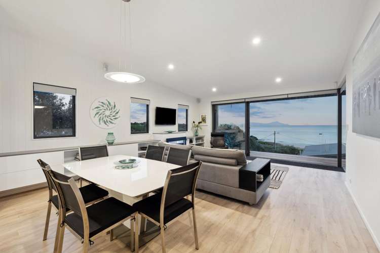 31 Taranga Road Langs Beach_18