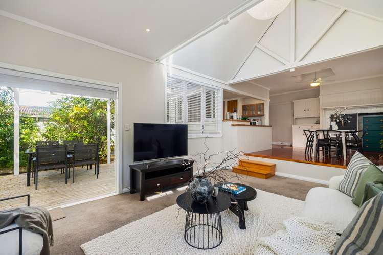 17 Chatham Avenue Mount Albert_7