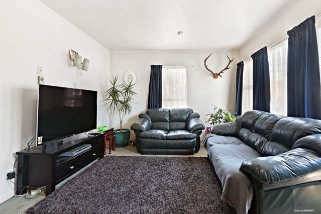 3/3 Louvain Avenue Mount Roskill_2