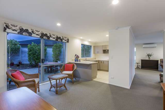 4 Chesterfield Way Orewa_4