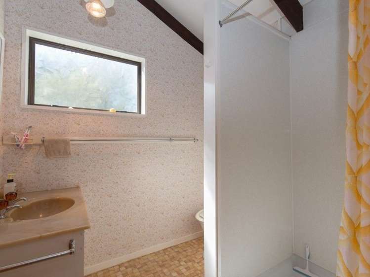 37 Bernard Road Albert Town_10