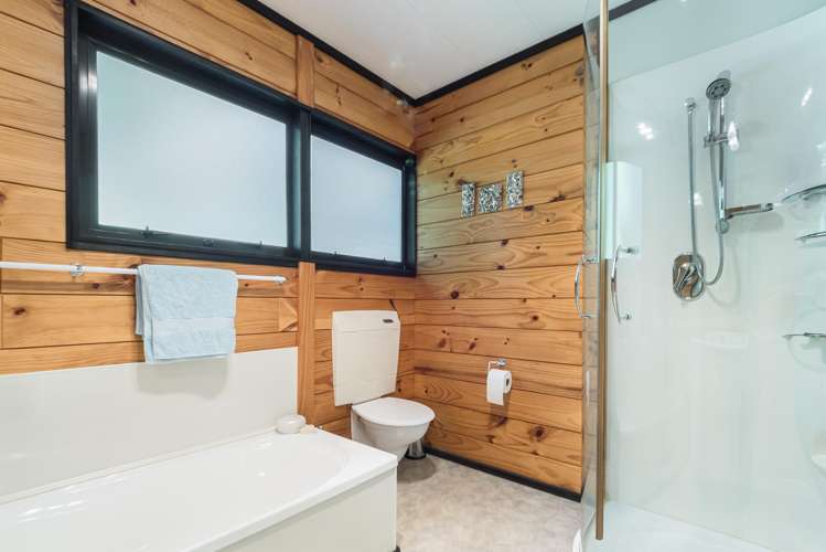 17 Adams Road Thames_19