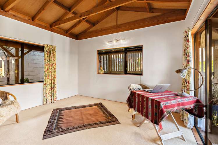 69 High Street Island Bay_11