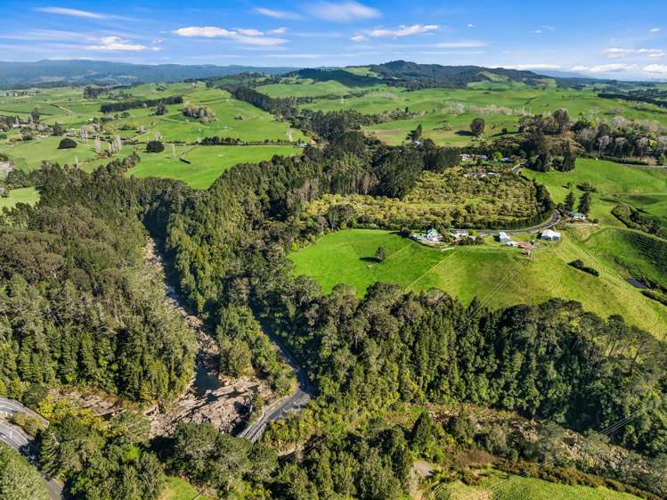 20 McLaren Falls Road Lower Kaimai_17
