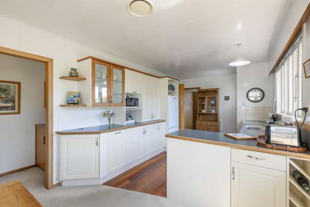 206b Tukapa Street Westown_1