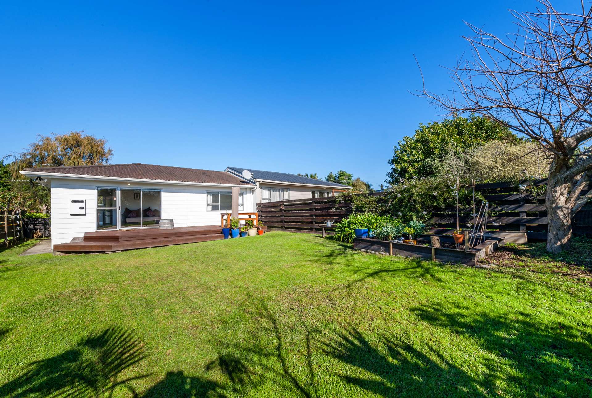 2/24 Bedford Street Te Atatu South_0