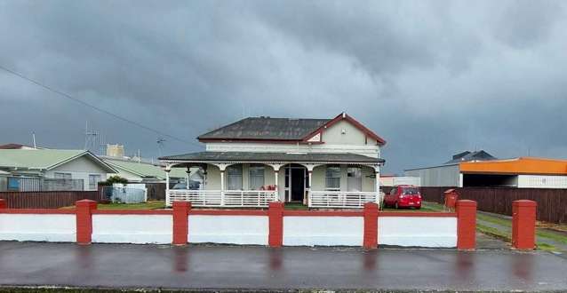 16 Burns St, Dannevirke