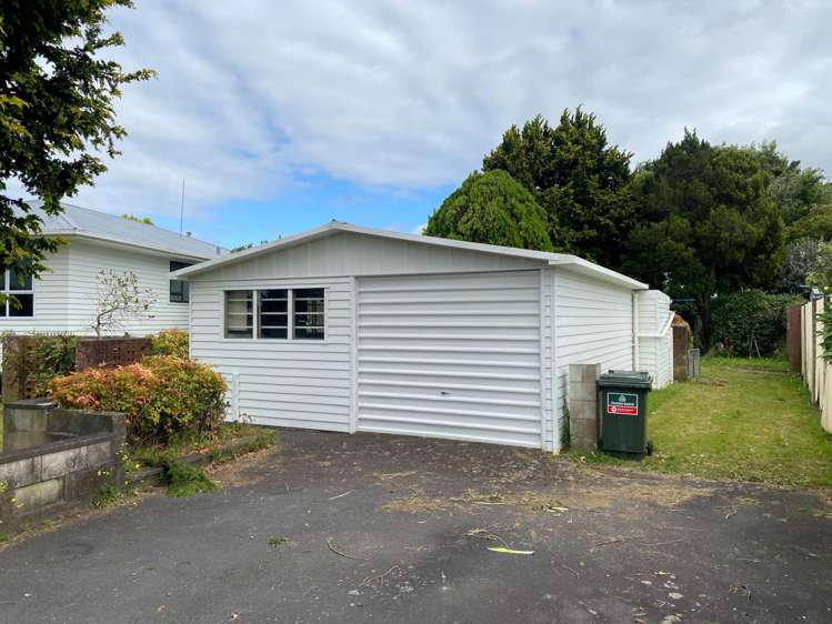 4 Busing Avenue Papakura_11