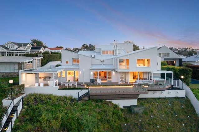 Luxury Living Panoramic Views in Prime Remuera