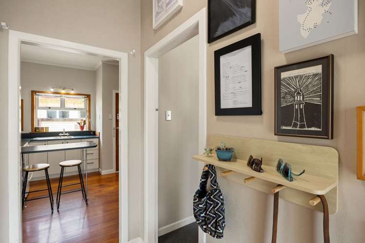 198 Grey Street Hamilton East_2