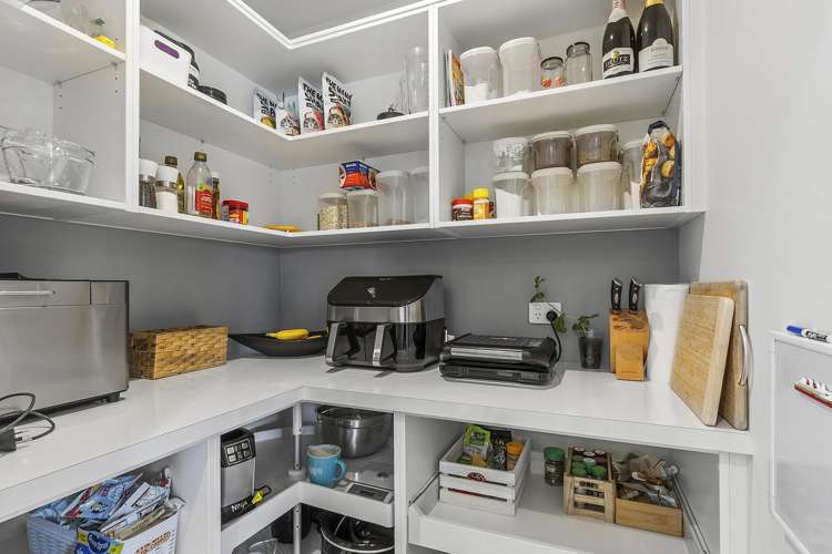 168 Endeavour Drive Whitby_6