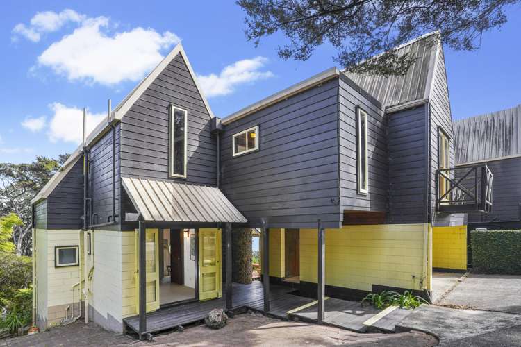 2/11 Amelia Place Beach Haven_17