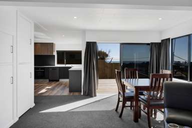 92 Mangorei Road_2