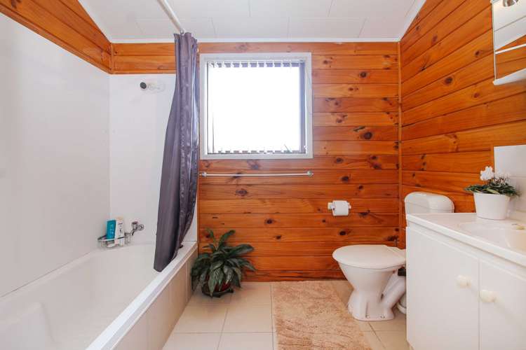 16a Brightside Road Stanmore Bay_13