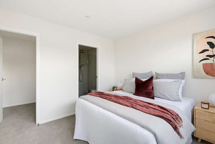 1 Palm Avenue Lyall Bay_13