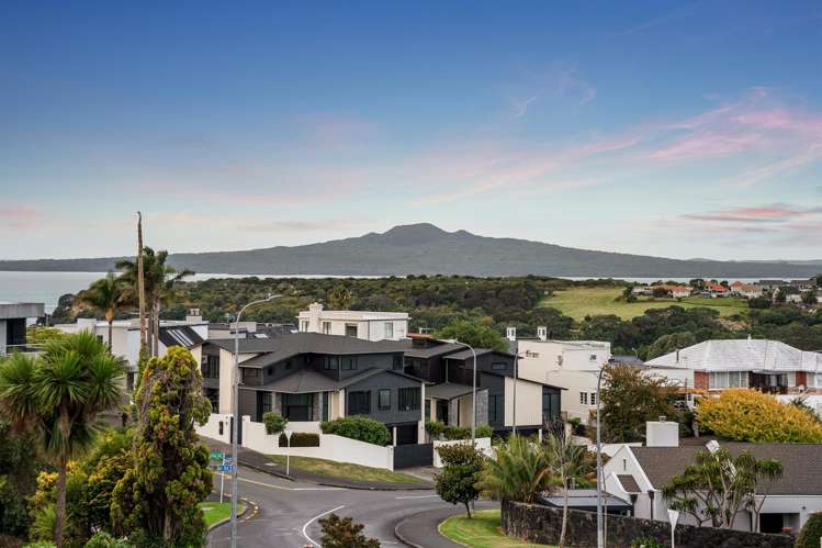 2/32 Coates Avenue Orakei_2