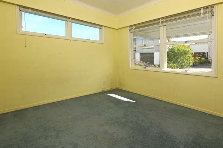 6 Wakeling Avenue Te Atatu South_7