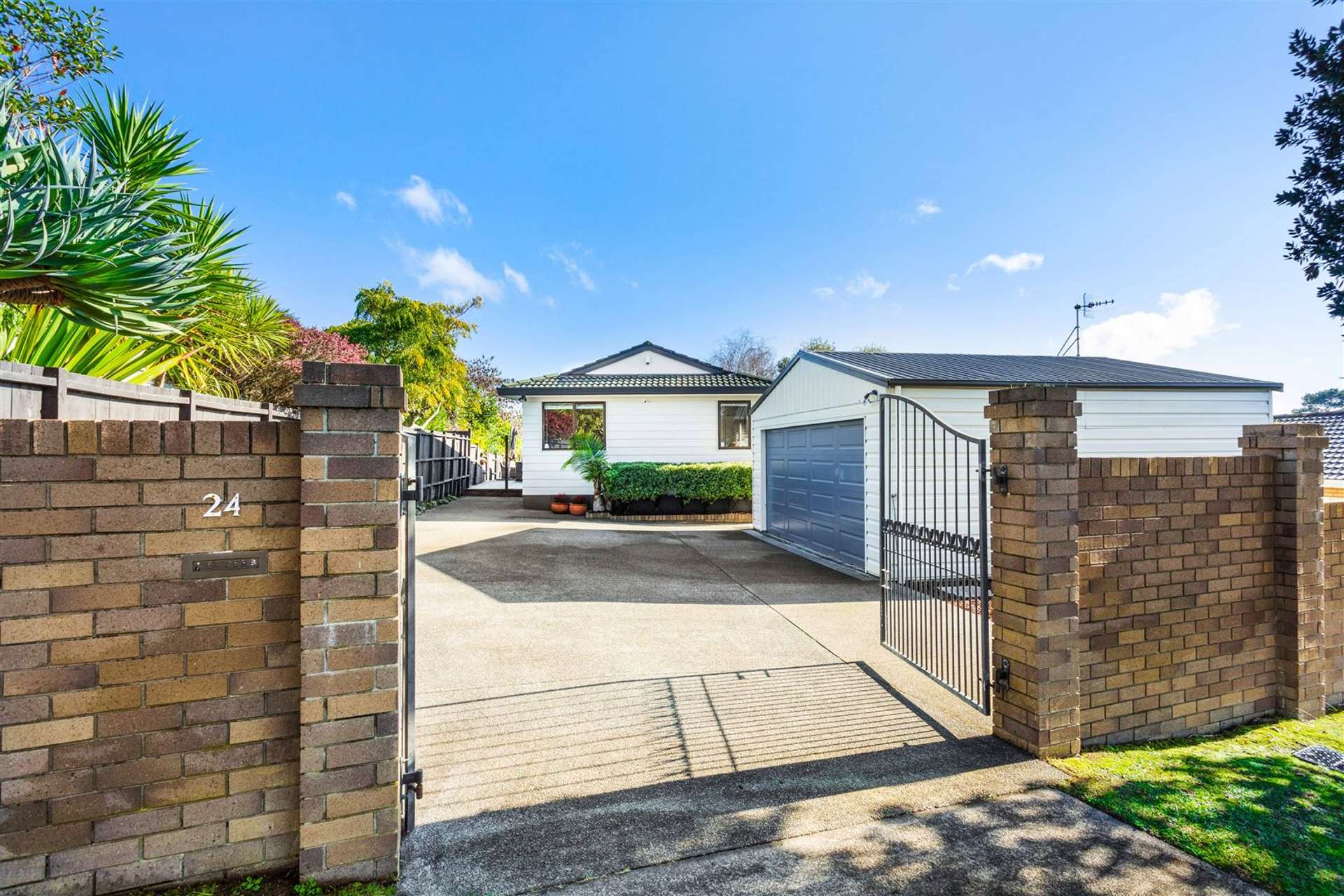 24 Hassan Drive Massey_0