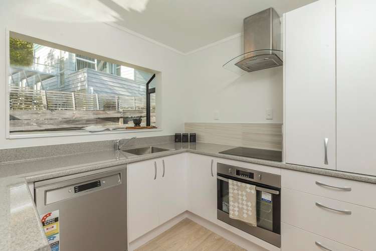 2/27 Richards Avenue Forrest Hill_8