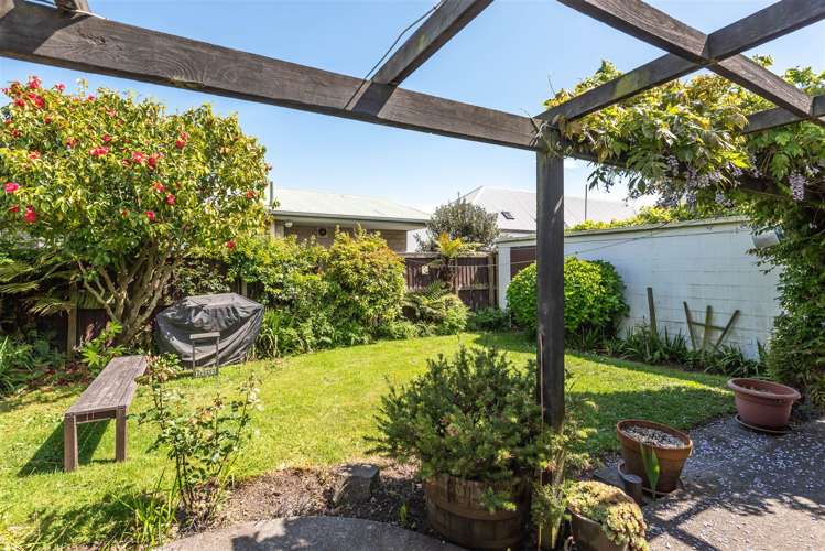 2/25 Avonhead Road Avonhead_6