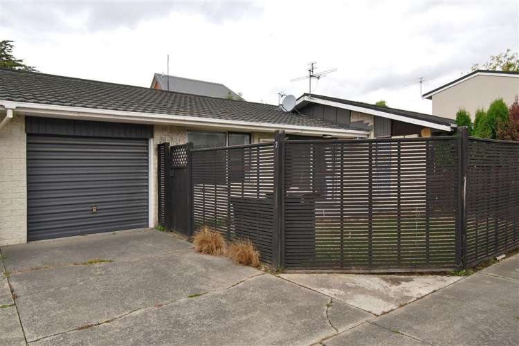 2/130 Edgeware Road Saint Albans_0