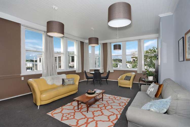 1/256 Broadway 1214_2