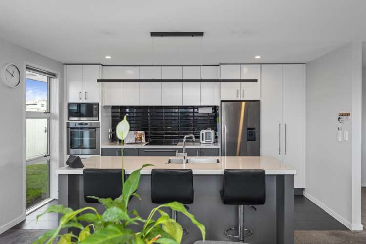 77 Golden Sands Drive Papamoa Beach_11