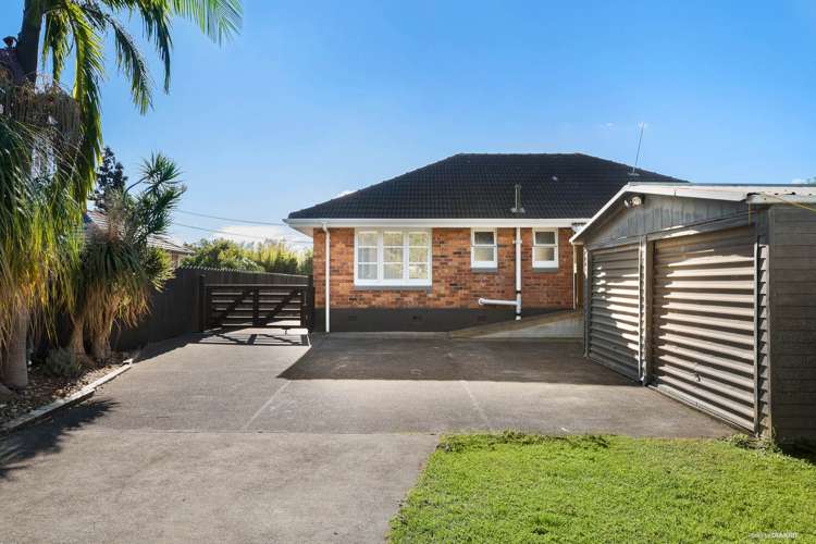24 Hastie Avenue Mangere Bridge_1