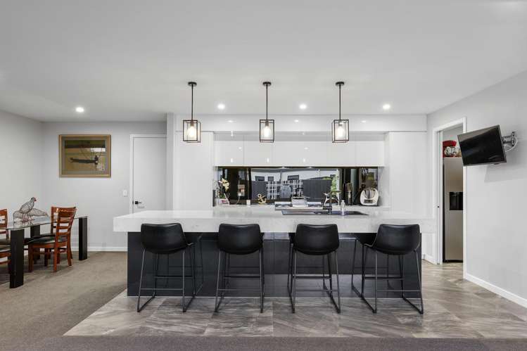 27 Carnaveron Drive Lincoln_7