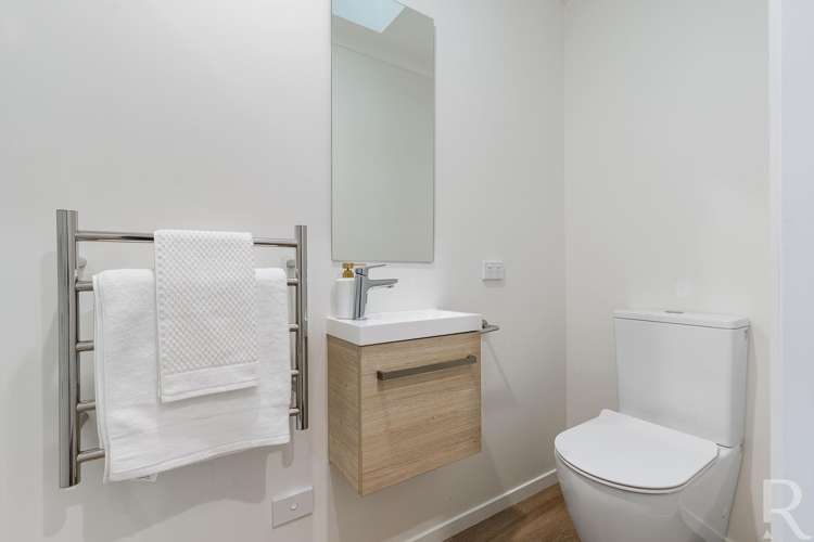 1-3/70 Thompson Street Leamington_11