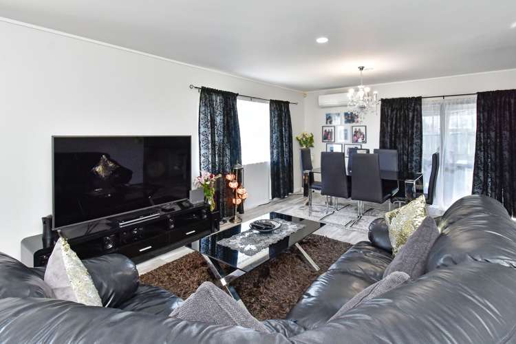 2/9 Kopara Place Clendon Park_2