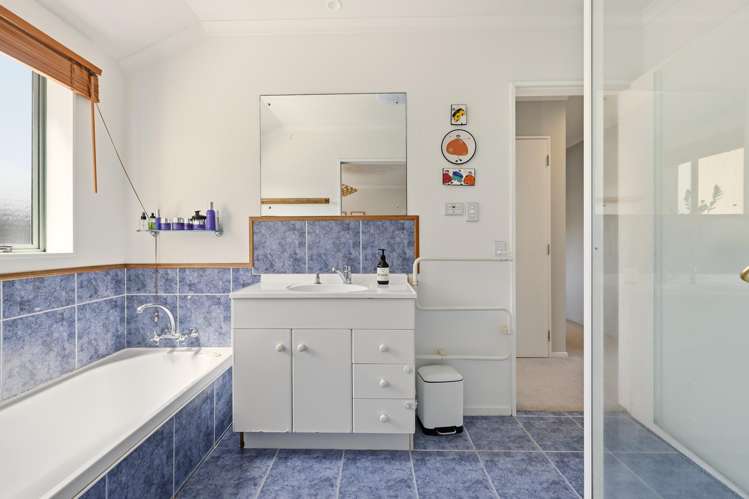 27 Corinth Grove Papamoa_11