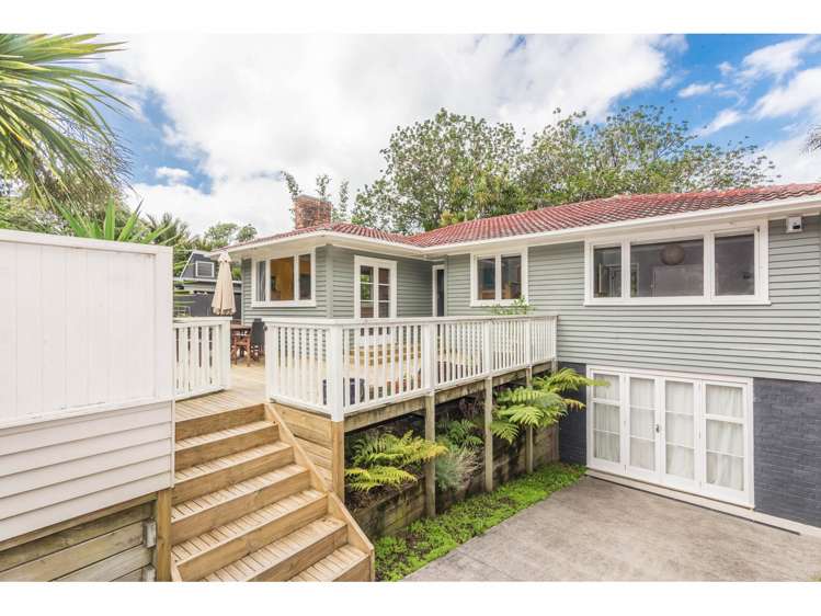 114 Woodlands Park Road Titirangi_8